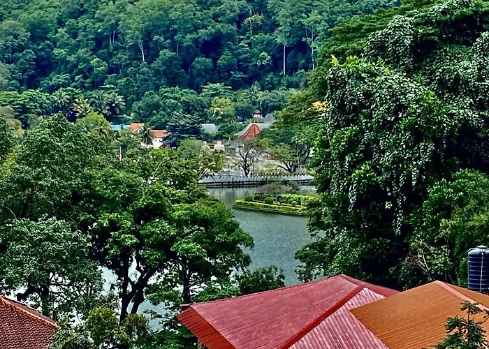 Sesatha Lake Kandy